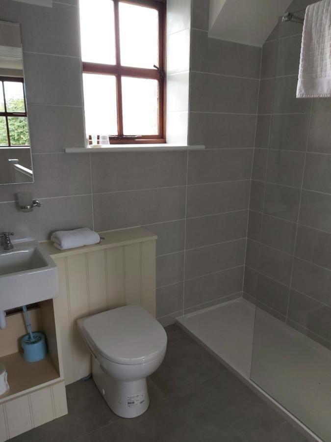 Mary Deeneys Self Catering Cottages, Ture, Muff By Wild Atlantic Wanderer Holiday home *