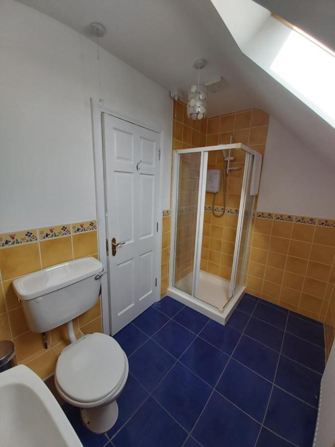 Mary Deeneys Self Catering Cottages, Ture, Muff By Wild Atlantic Wanderer Holiday home