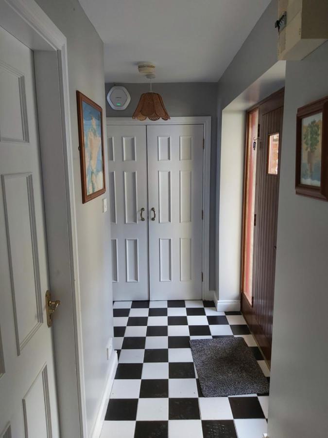 Mary Deeneys Self Catering Cottages, Ture, Muff By Wild Atlantic Wanderer Holiday home *